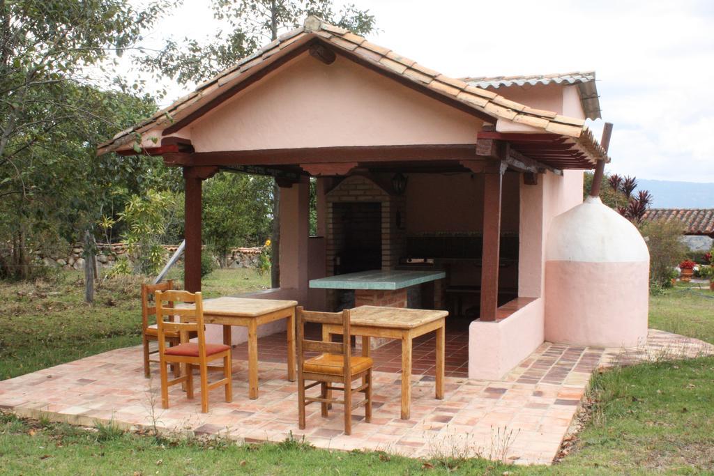Hacienda El Pinar Del Viento Bed and Breakfast Villa de Leyva Esterno foto